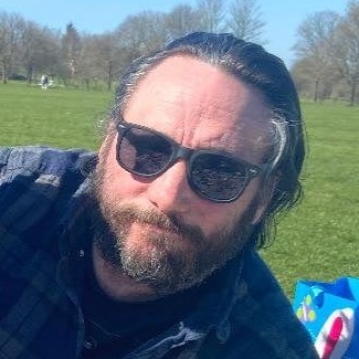 Alex Ronald_headshot